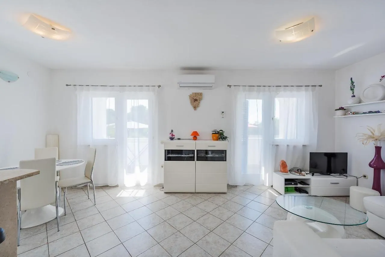 Holiday House In Rural Istria With Pool And Hydromassage Žminj Croazia